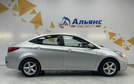 Hyundai Solaris II рестайлинг, 2011 год, 860 000 рублей, 2 фотография