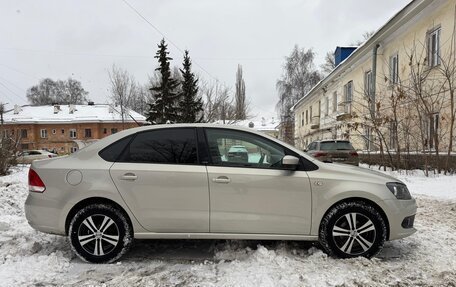 Volkswagen Polo VI (EU Market), 2015 год, 1 055 000 рублей, 3 фотография