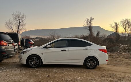 Hyundai Solaris II рестайлинг, 2015 год, 1 100 000 рублей, 12 фотография