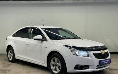 Chevrolet Cruze II, 2011 год, 790 000 рублей, 2 фотография