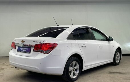 Chevrolet Cruze II, 2011 год, 790 000 рублей, 4 фотография