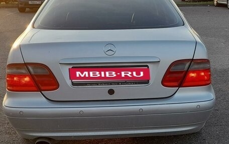 Mercedes-Benz CLK-Класс, 2001 год, 450 000 рублей, 4 фотография