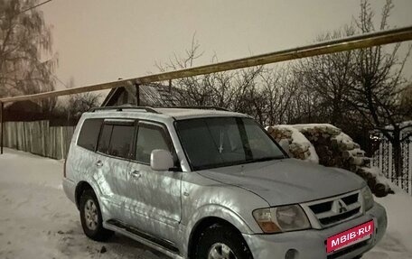 Mitsubishi Pajero III рестайлинг, 2004 год, 999 000 рублей, 3 фотография