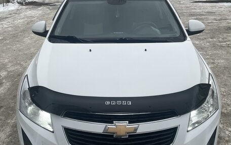 Chevrolet Cruze II, 2013 год, 635 000 рублей, 2 фотография