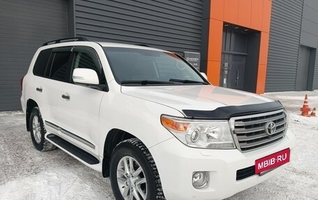 Toyota Land Cruiser 200, 2015 год, 4 600 000 рублей, 3 фотография