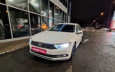 Volkswagen Passat B8 рестайлинг, 2016 год, 2 000 000 рублей, 6 фотография