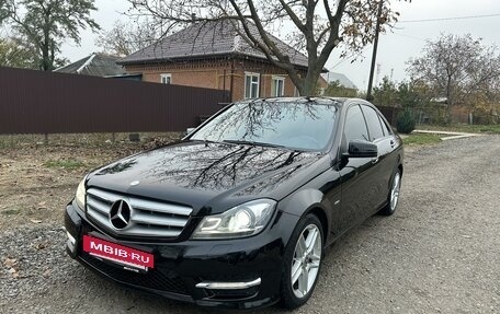 Mercedes-Benz C-Класс, 2012 год, 2 000 000 рублей, 2 фотография