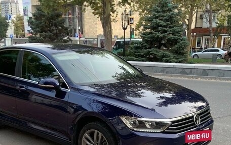 Volkswagen Passat B8 рестайлинг, 2019 год, 2 650 000 рублей, 2 фотография