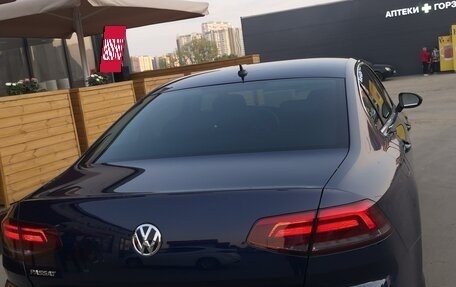 Volkswagen Passat B8 рестайлинг, 2019 год, 2 650 000 рублей, 5 фотография