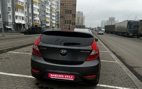 Hyundai Solaris II рестайлинг, 2011 год, 820 000 рублей, 10 фотография