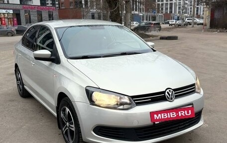 Volkswagen Polo VI (EU Market), 2012 год, 835 000 рублей, 12 фотография