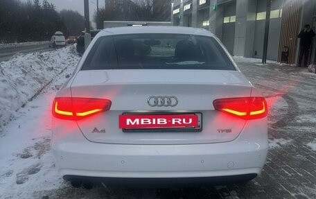 Audi A4, 2014 год, 2 000 000 рублей, 4 фотография