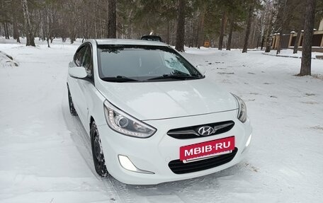 Hyundai Solaris II рестайлинг, 2013 год, 930 000 рублей, 5 фотография