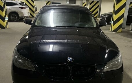 BMW 5 серия, 2004 год, 1 350 000 рублей, 3 фотография