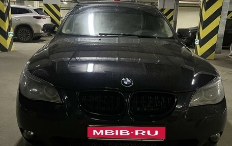 BMW 5 серия, 2004 год, 1 350 000 рублей, 2 фотография