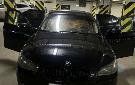 BMW 5 серия, 2004 год, 1 350 000 рублей, 25 фотография