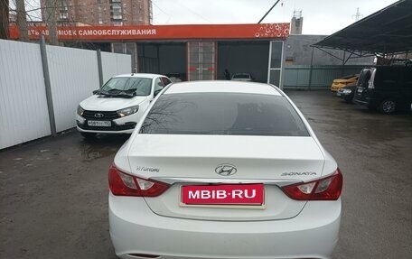 Hyundai Sonata VI, 2012 год, 1 150 000 рублей, 2 фотография