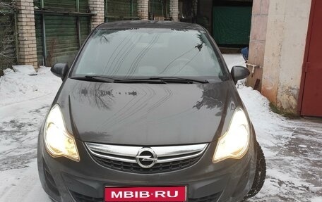 Opel Corsa D, 2011 год, 600 000 рублей, 1 фотография