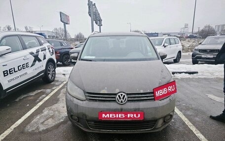 Volkswagen Touran III, 2012 год, 1 147 000 рублей, 2 фотография