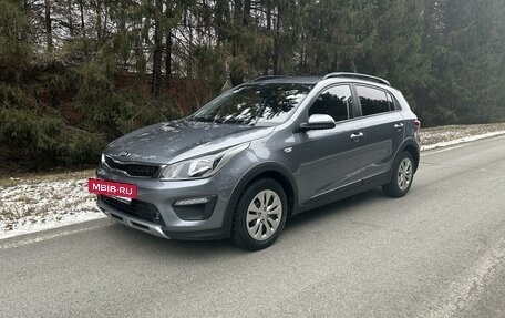 KIA Rio IV, 2018 год, 1 640 000 рублей, 2 фотография