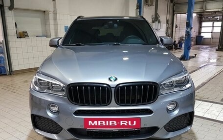 BMW X5, 2018 год, 5 087 000 рублей, 2 фотография