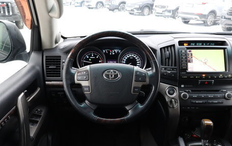 Toyota Land Cruiser 200, 2011 год, 2 899 000 рублей, 14 фотография