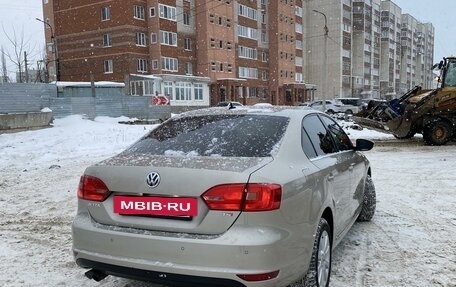 Volkswagen Jetta VI, 2013 год, 1 400 000 рублей, 4 фотография