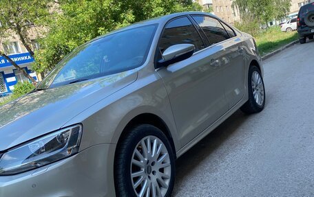 Volkswagen Jetta VI, 2013 год, 1 400 000 рублей, 14 фотография