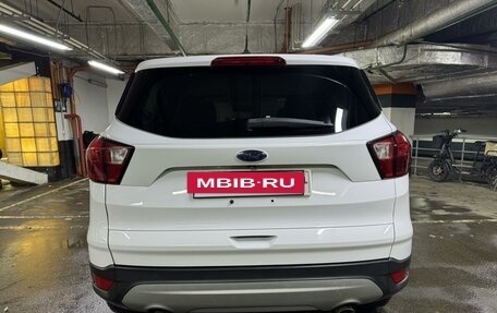 Ford Escape III, 2018 год, 2 000 000 рублей, 2 фотография