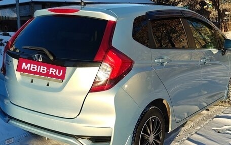 Honda Fit III, 2018 год, 1 350 000 рублей, 4 фотография