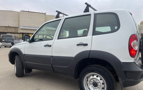 Chevrolet Niva I рестайлинг, 2019 год, 885 000 рублей, 17 фотография