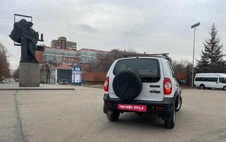 Chevrolet Niva I рестайлинг, 2019 год, 885 000 рублей, 11 фотография