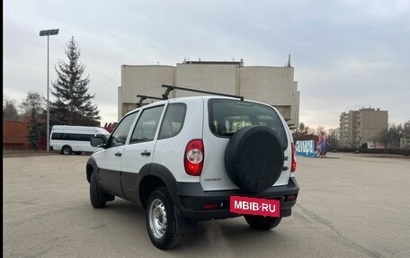 Chevrolet Niva I рестайлинг, 2019 год, 885 000 рублей, 10 фотография