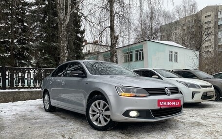 Volkswagen Jetta VI, 2013 год, 1 249 000 рублей, 4 фотография