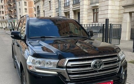 Toyota Land Cruiser 200, 2016 год, 6 200 000 рублей, 1 фотография