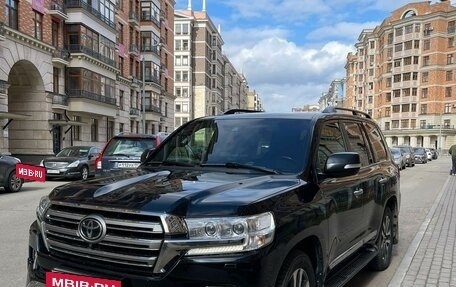 Toyota Land Cruiser 200, 2016 год, 6 200 000 рублей, 3 фотография