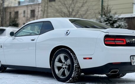 Dodge Challenger III рестайлинг 2, 2019 год, 3 650 000 рублей, 7 фотография