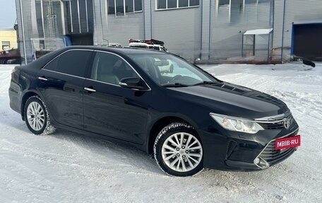 Toyota Camry, 2015 год, 2 185 000 рублей, 3 фотография