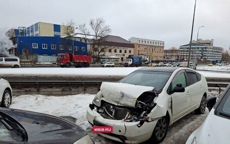 Toyota Prius, 2006 год, 450 000 рублей, 8 фотография