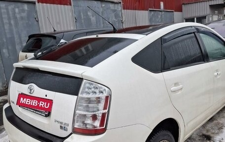 Toyota Prius, 2006 год, 450 000 рублей, 4 фотография