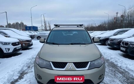 Mitsubishi Outlander III рестайлинг 3, 2008 год, 600 000 рублей, 2 фотография