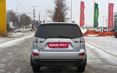 Mitsubishi Outlander III рестайлинг 3, 2007 год, 1 185 100 рублей, 7 фотография