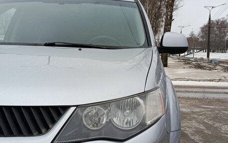 Mitsubishi Outlander III рестайлинг 3, 2007 год, 1 185 100 рублей, 21 фотография