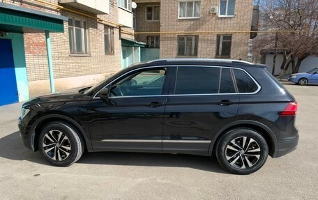 Volkswagen Tiguan II, 2018 год, 2 350 000 рублей, 4 фотография