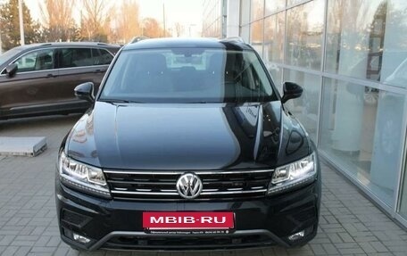 Volkswagen Tiguan II, 2018 год, 2 350 000 рублей, 6 фотография