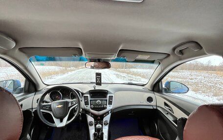 Chevrolet Cruze II, 2011 год, 829 000 рублей, 8 фотография