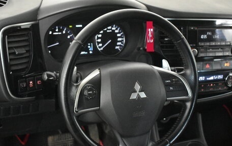 Mitsubishi Outlander III рестайлинг 3, 2012 год, 1 129 000 рублей, 9 фотография