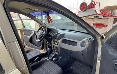 Renault Logan I, 2010 год, 700 000 рублей, 13 фотография