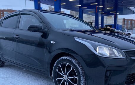 KIA Rio IV, 2018 год, 1 415 000 рублей, 8 фотография