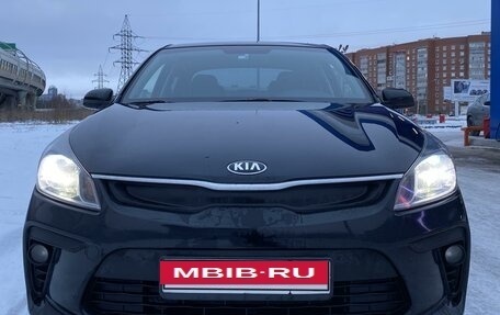 KIA Rio IV, 2018 год, 1 415 000 рублей, 10 фотография